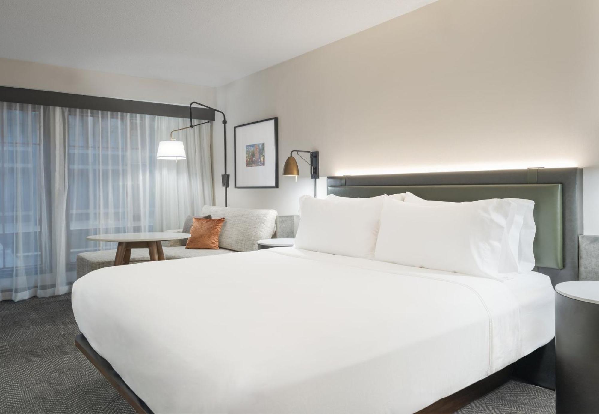Crowne Plaza Indianapolis-Dwtn-Union Stn By Ihg Hotell Exteriör bild
