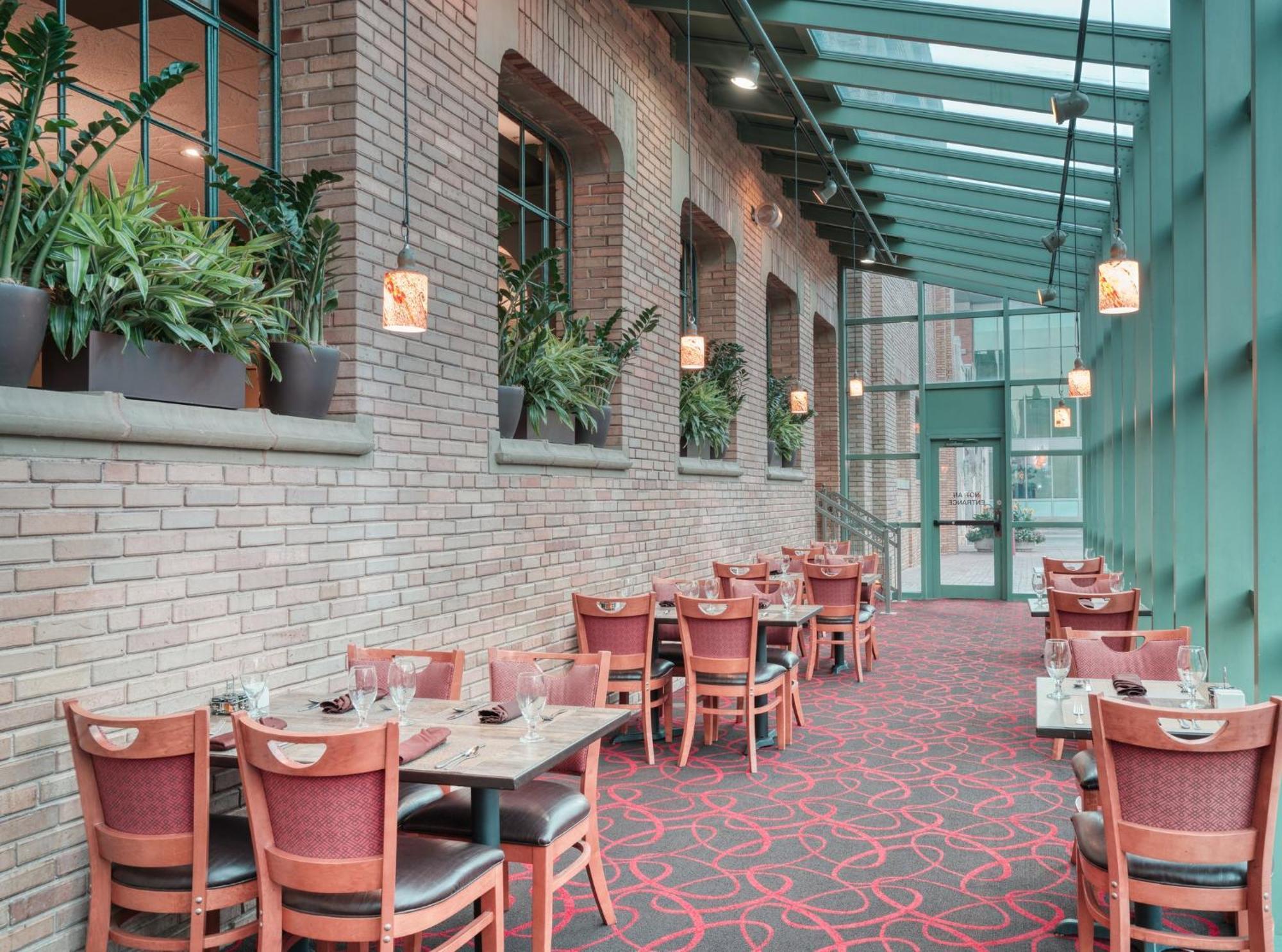 Crowne Plaza Indianapolis-Dwtn-Union Stn By Ihg Hotell Exteriör bild